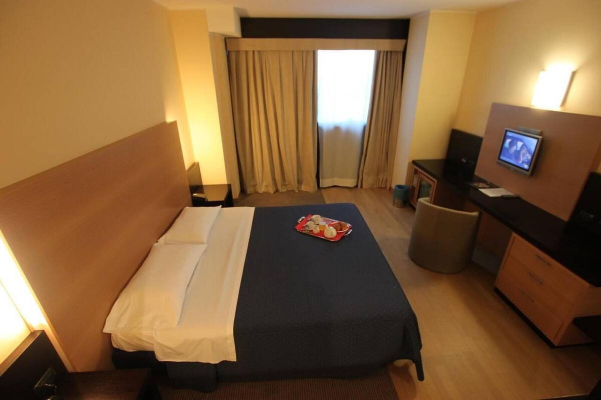 Golf Hotel Lainate Dış mekan fotoğraf