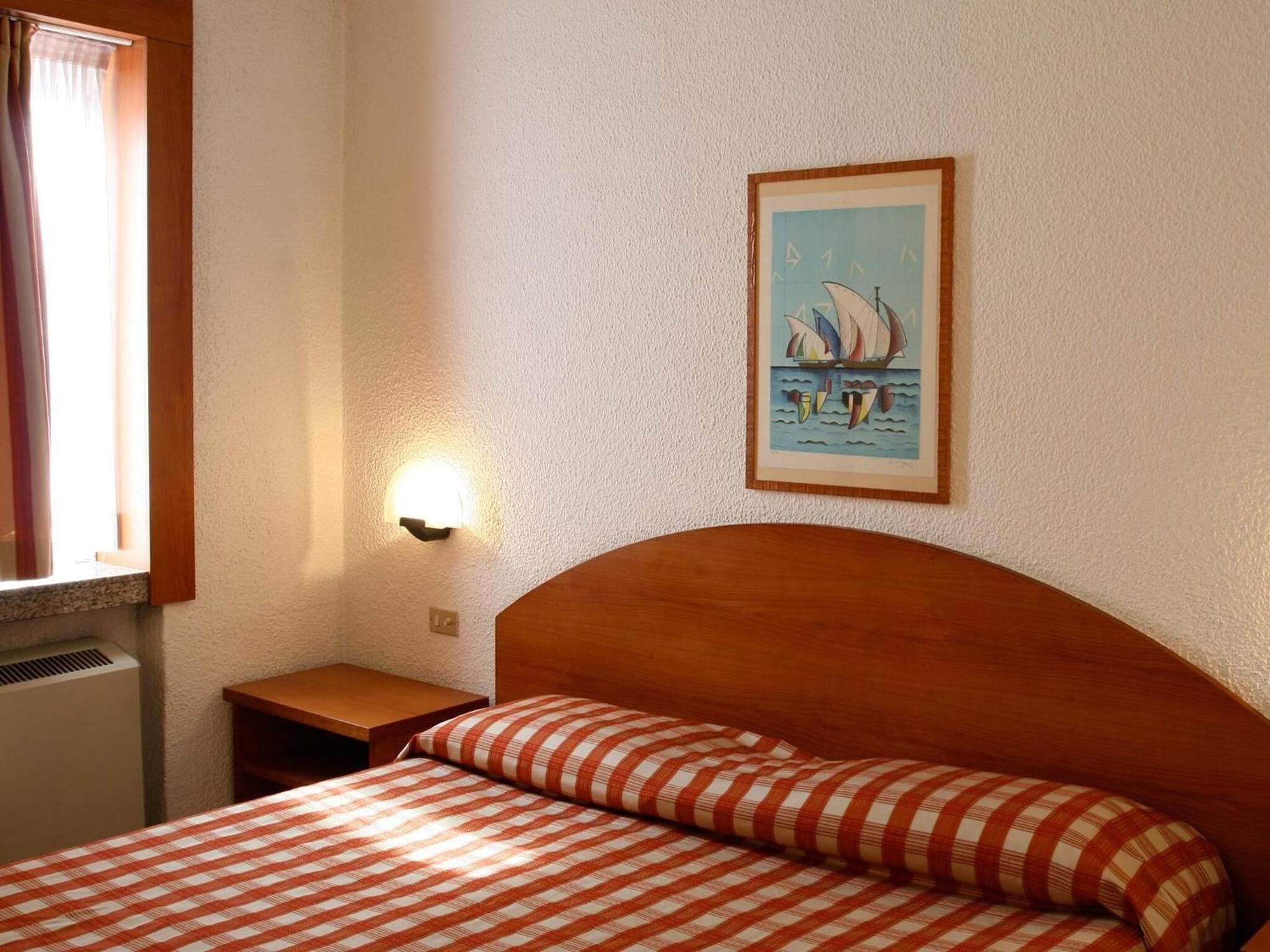 Golf Hotel Lainate Dış mekan fotoğraf